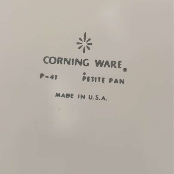 "Cornflower Blue" - Petite Pan with Glass Lid by Corning (P-41-B) - Picture 9 of 12